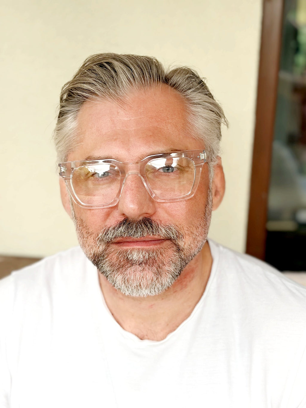 Woolet 009 Soft Square Silver Clear blue light glasses worn on a 158 mm wide face - real fit, front view indoors